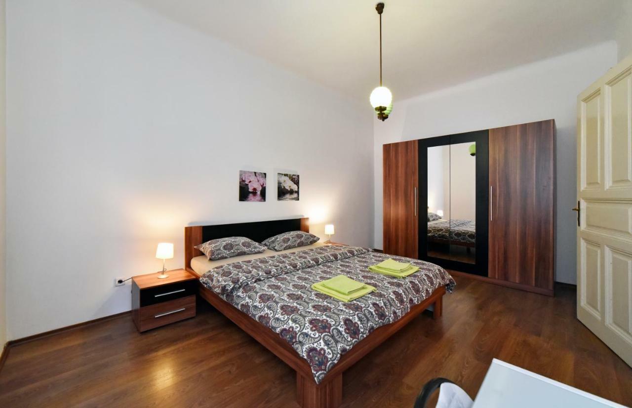 Apartment Central ซาเกร็บ ภายนอก รูปภาพ